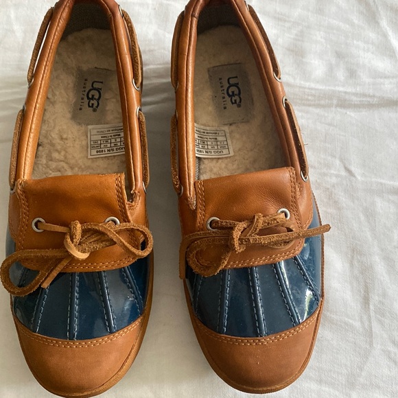 UGG Shoes - Ugg Rain Shoes Size 7 1/2 Fair condition blue and brown
